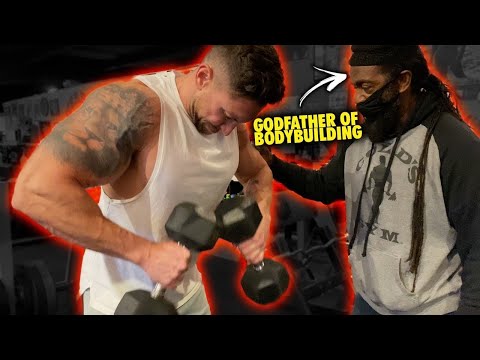 Video: Hvordan Man Bygger Skulder Biceps