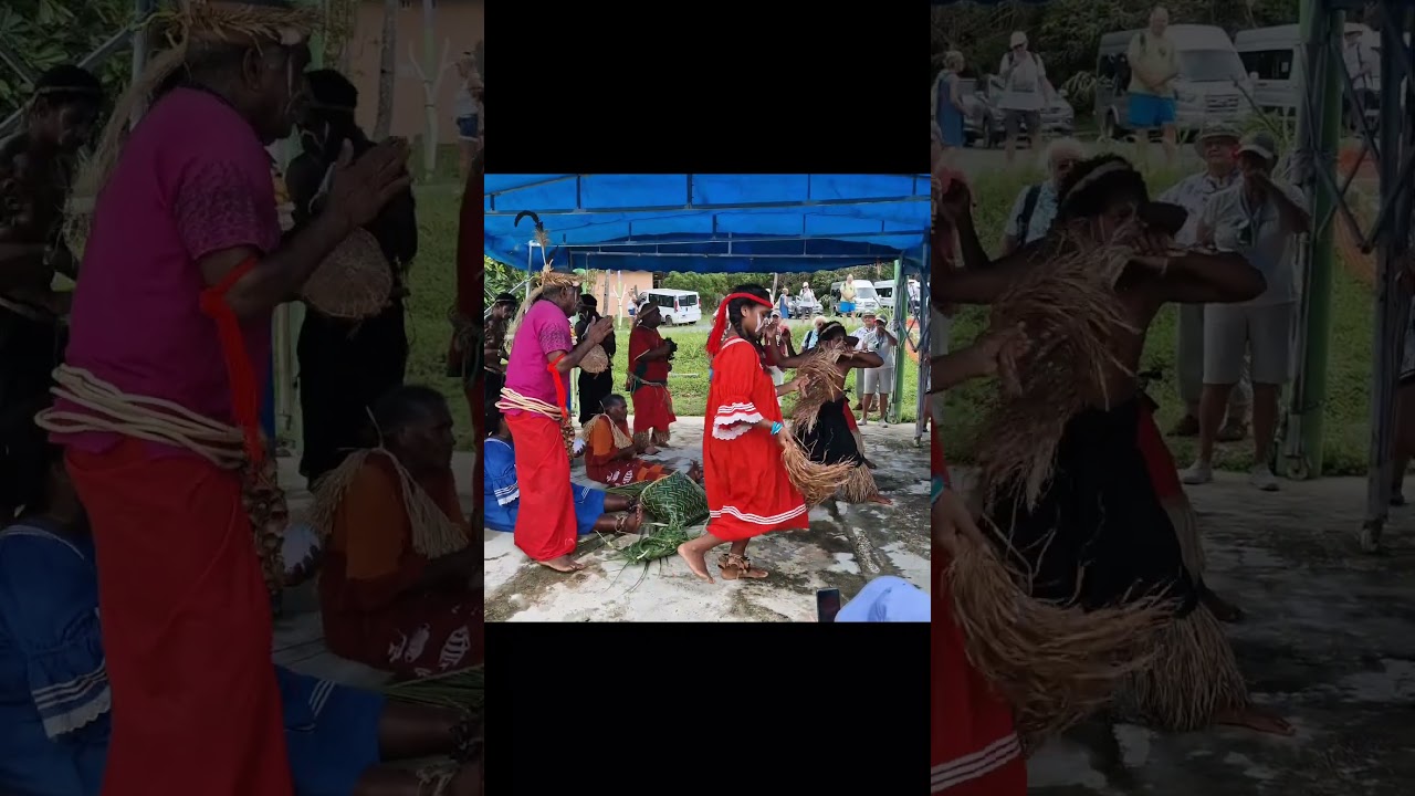 Balli tribali di Lifou: ritmo e tradizione in 20 secondi! #costadeliziosa #travel #cruisetour