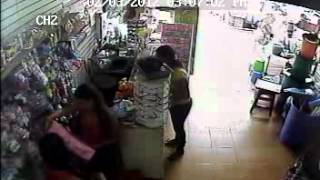 pirañas atacan en el caiman feliz