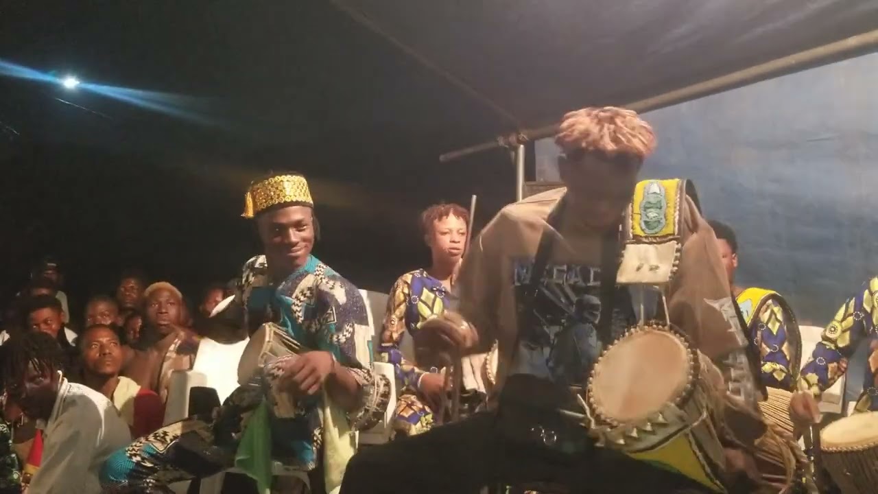 ododo kiki oba de pobè l'homme fort pour toujours 1er
