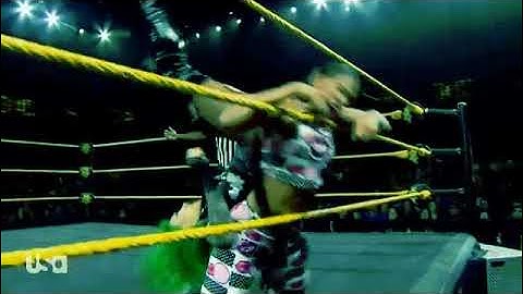 Shotzi Blackheart - Middle Rope-Positioned Running Senton