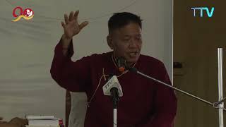 དཔལ་ལྡན་སྲིད་སྐྱོང་སྤེན་པ་ཚེ་རིང་མཆོག་གི་སུ་ཇ་བོད་ཁྱིམ་དུ་དགེ་སློབ་རྣམས་ལ་གསུང་བཤད།