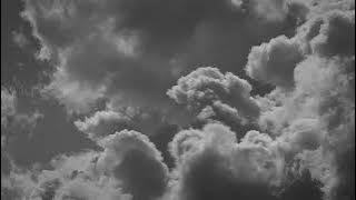 Background Video Kepulan Awan Bergerak