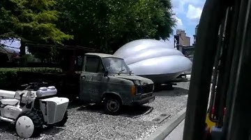 Flight of the Navigator ship!!  :D