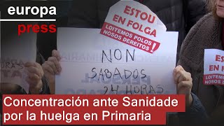 La huelga en Primaria arranca con una concentración de más de 200 personas frente a Sanidade