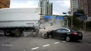 Idiots On Wheels Ultimate Car Crash Compilation 2019