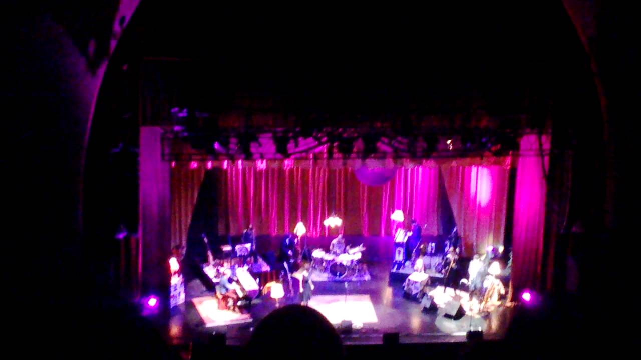 Hugh Laurie The Weed Smoker's Dream Gran Rex Buenos Aires YouTube