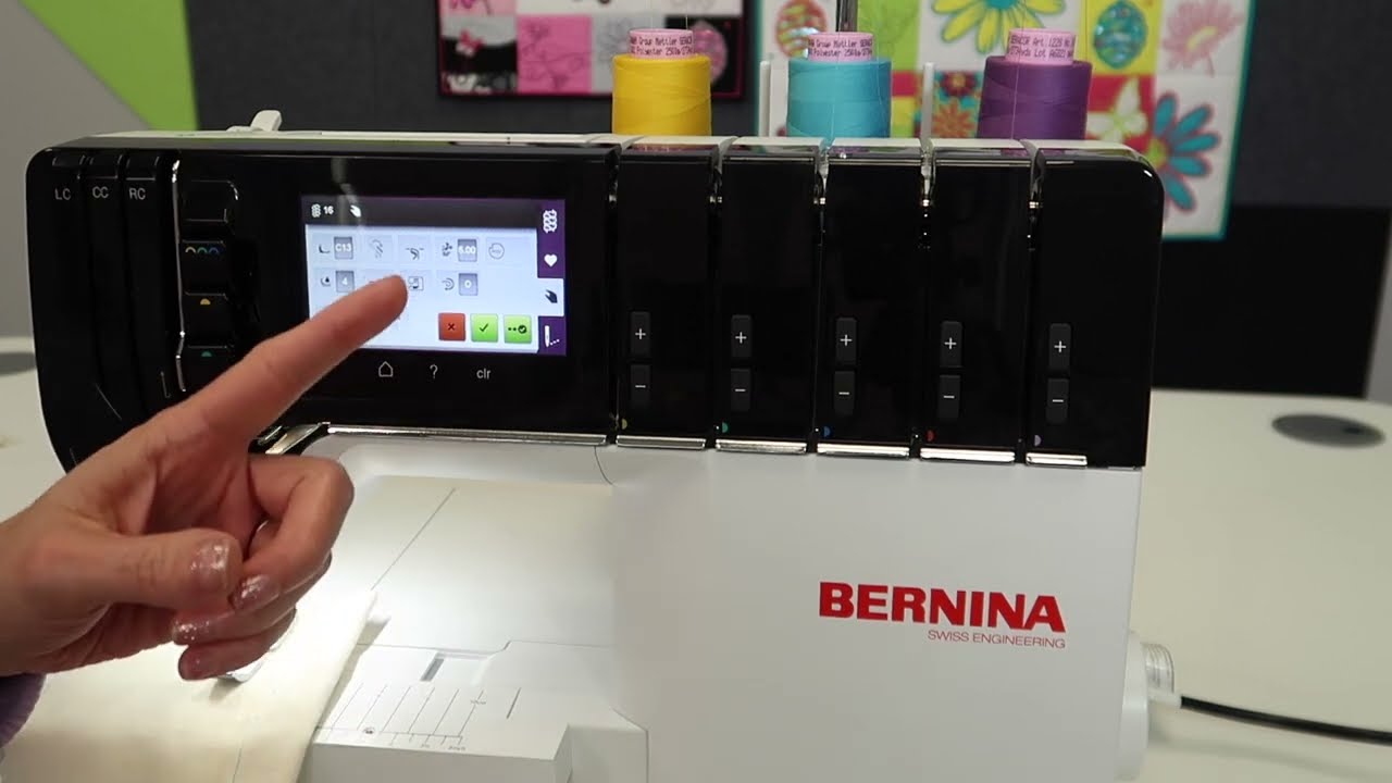 BERNINA L890 Chainstitch