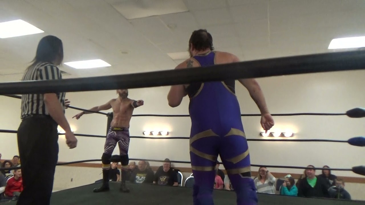 4WW Freaky Friday - Match 3 - The Marman vs Aesop Mitchell