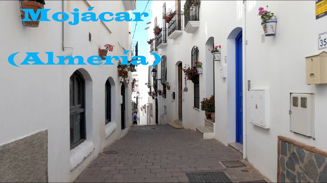 Descubre Mojácar: El encanto del Pueblo Blanco en Almería