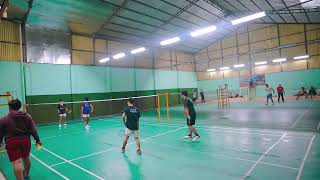 BADMINTON FUN (PB BERSAMA) Iwan/Yusron vs Adi/Fajar