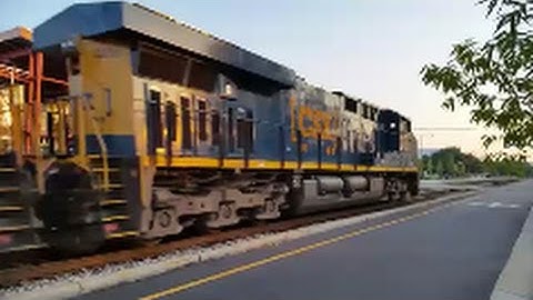 [CSX]3230 ES44AH-ES44AH Leads Q032-22 In Fay NC Headed NB With Loud K5HLL & Long Train