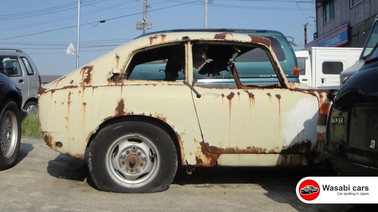 Abandoned sportscar: A gutted Honda S600 Coupe - YouTube