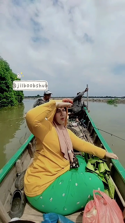 PAHA BAGONG BETOL SEDAAPP Eeeeee 💦💦 #gemoy #gendut #chubby #gemuk #bundaku #tante #hijab #jilbab