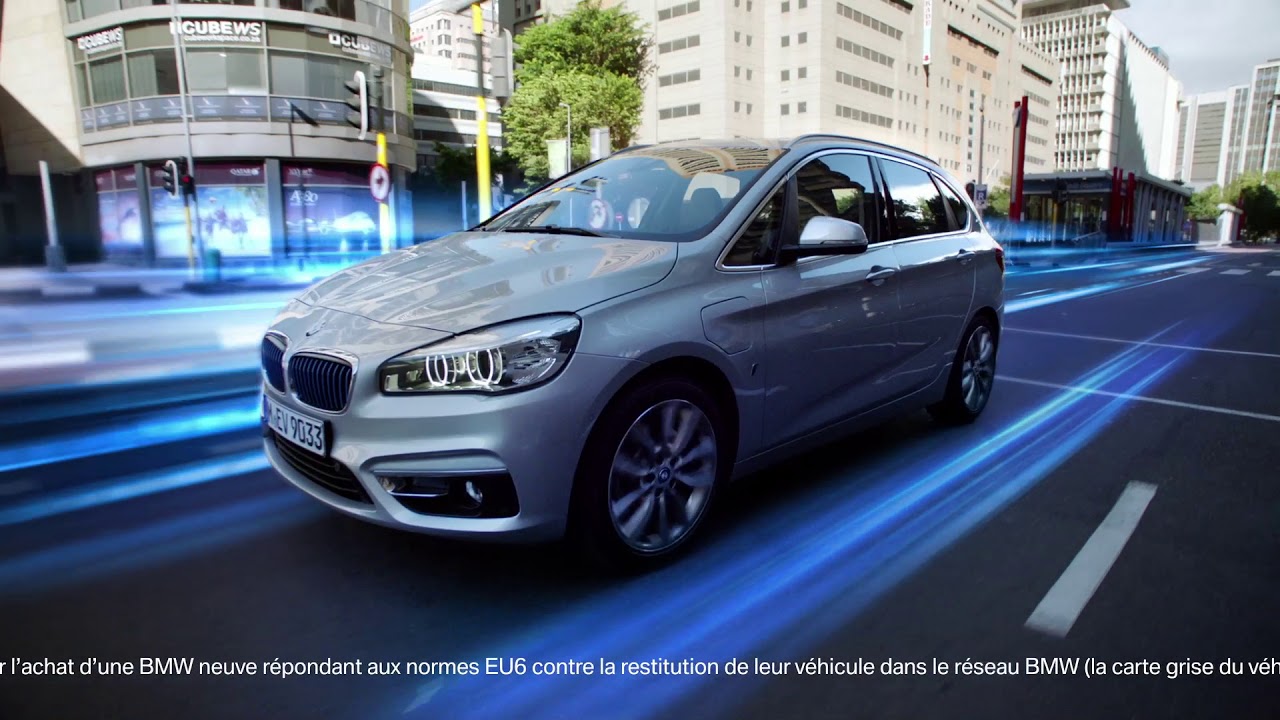 BMW Série 2 Active Tourer : le monospace premium maintenant disponible en  hybride rechargeable