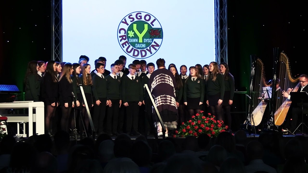 Côr Cerdd Dant Ysgol y Creuddyn: Fy ngwlad