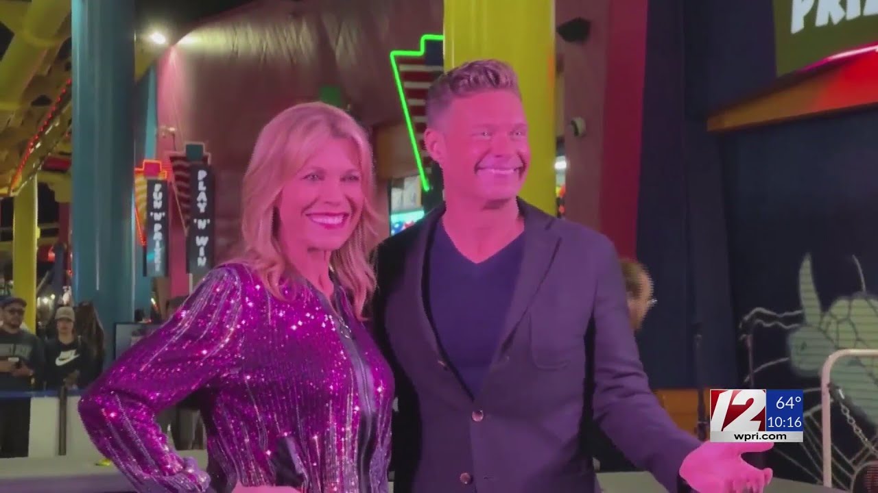 Ryan Seacrest debuts as new host of ‘Wheel of Fortune’