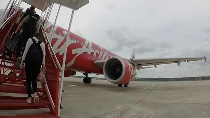 Boarding Airasia plane from Krabi to Bangkok