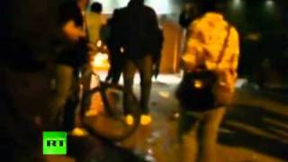RT News, Fresh video of London riots Crowd street rampage