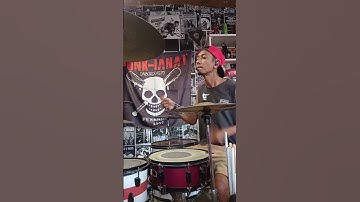 Punk Kid #blink182#punk#punkrock#short#shorts#drums#drumcover