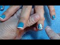 Decoração em unha curta ,ficou linda essa esmaltação com decoração! Super fácil fazer-veja o vídeo.