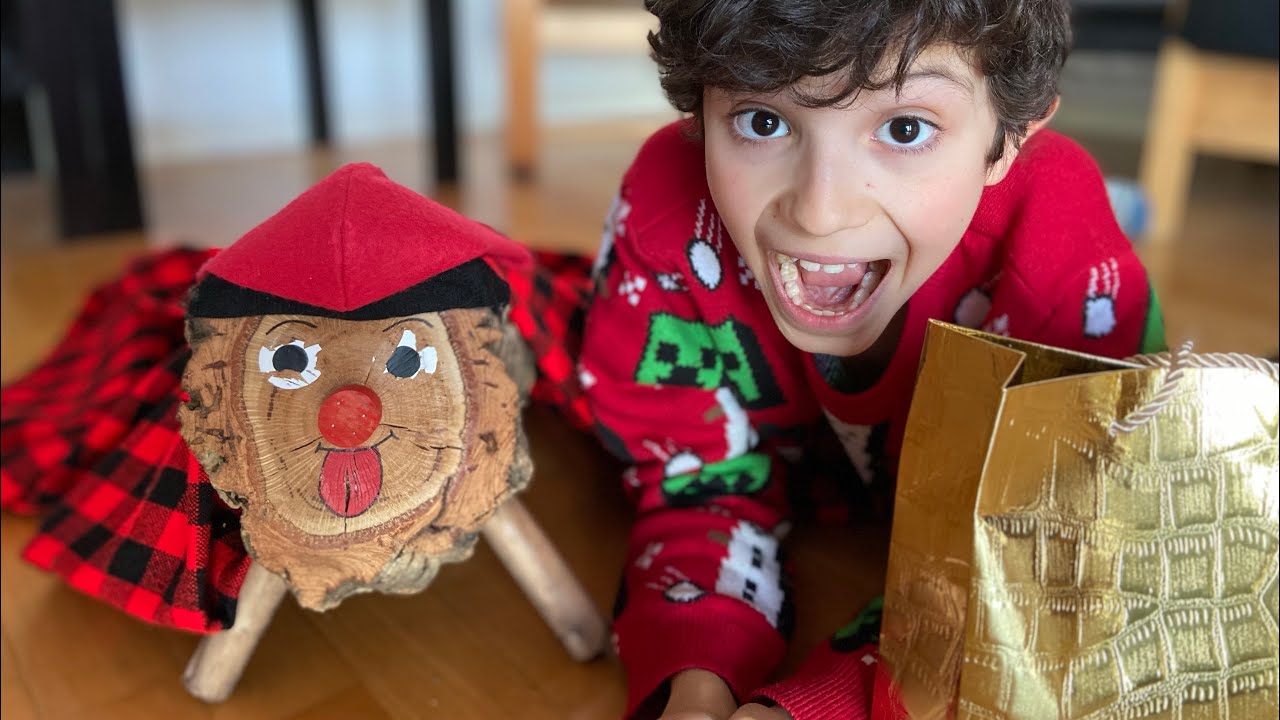¿Conoces el tronco que caga regalos por navidad? Es Tió de Nadal.
