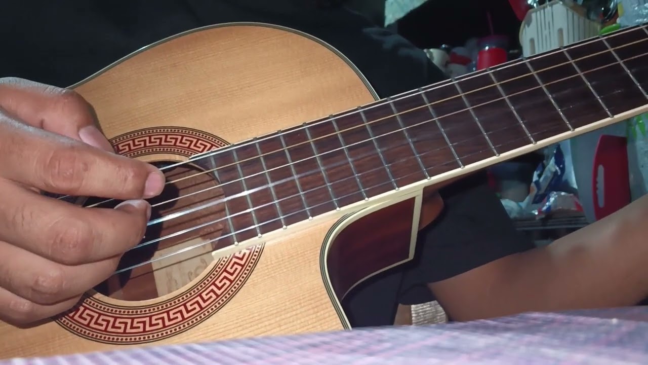 Tutorial para hacer arpegios con la mano derecha en guitarra 