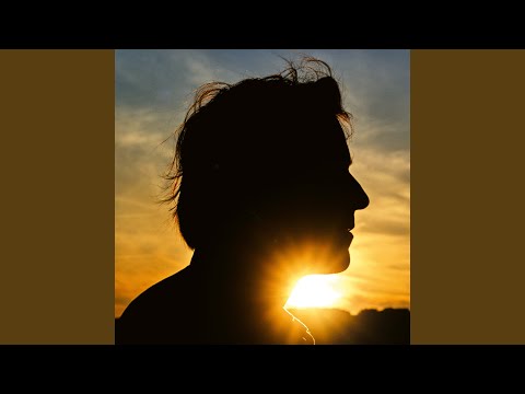 Putar C'est fini c'est mort - Thomas Dutronc