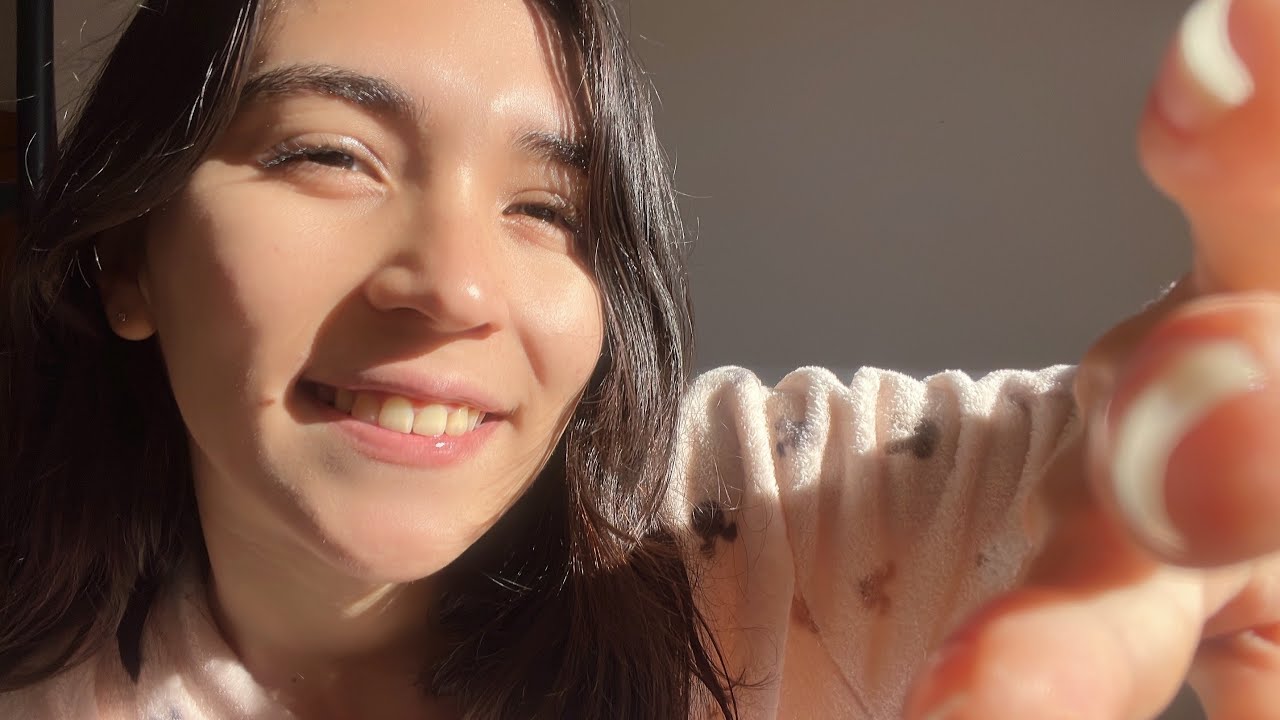 ASMR susurros muy cerquita del micro 💗