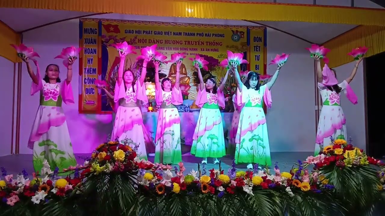 Giao lưu văn nghệ chùa Phúc bì 