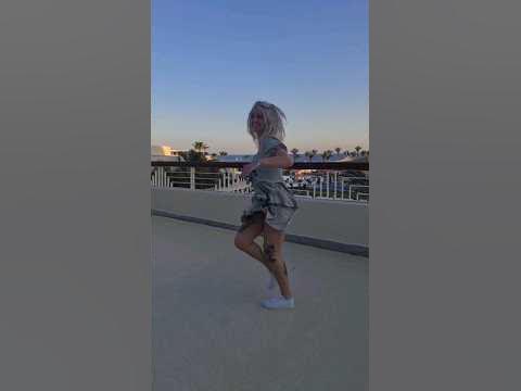 Komodo I Just Died in Your Arms Shuffle Dance 🔥 Lizziecl #shuffle #