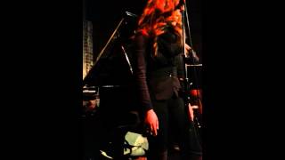 Fanene Singing Old Fashion. Cover