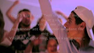 Video thumbnail of "Bori & Suan - Var Med Mig lyrics"