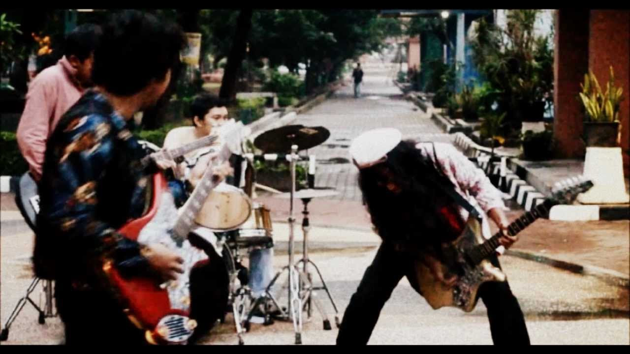 Bis Kota-THE ANGGUN (The Anggun Sunshine Band)