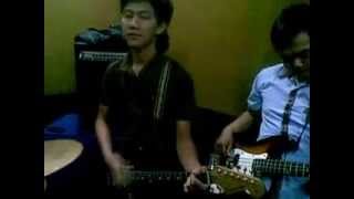 Download Lagu jauh dilubuk hatiku(ST.KomBand).mp4 MP3