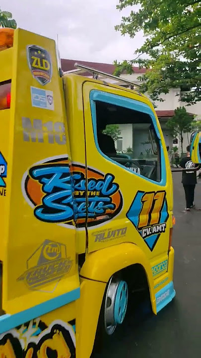 Truk Towing canter full modifikasi ceper dan bawa motor custom jambore towing jec jogja se indonesia