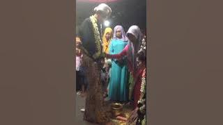 tradisi mbasuh sikil. || mas alvan dengan mbak hanny #adatjawa #mbalung #jember