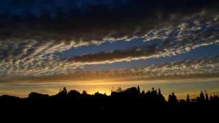 TimeLapse - Summer Sunset from my window - 500 pictures every 20''