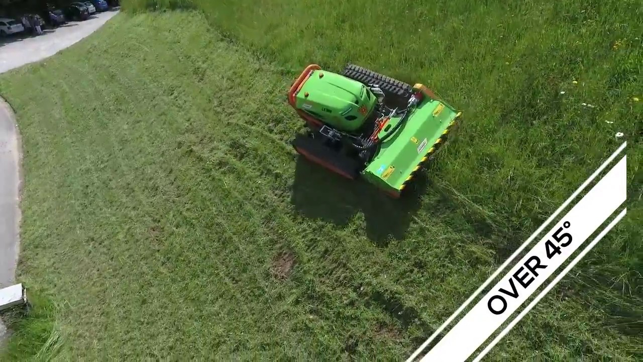 Green Climber LV 300 meets Gruyère lake's barrage