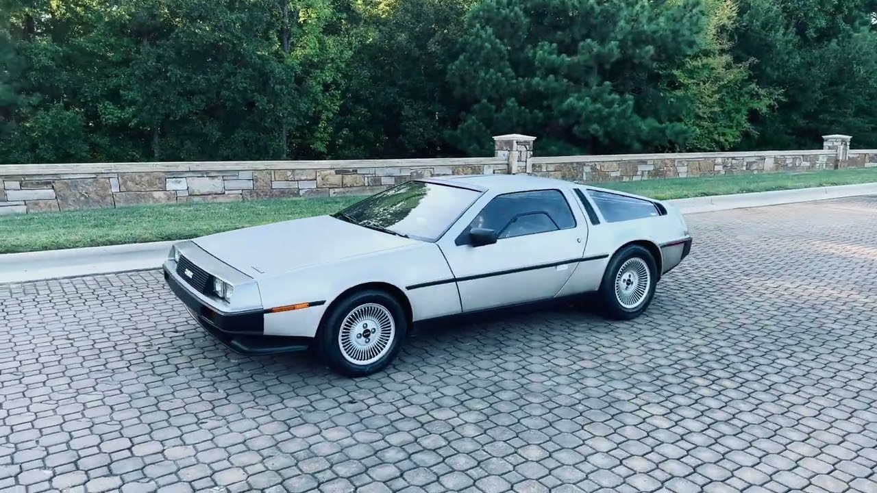1982 DeLorean DMC-12 Live the Dream