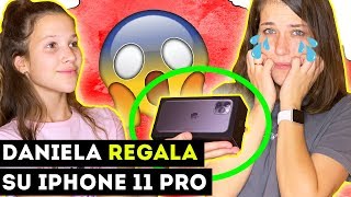 DANIELA REGALA su IPHONE 11 PRO  NOS HACE LLORAR | Yippee Family