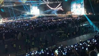 جميع الفيديوهات مقتطفات من حفل الفرقة الكورية BTS في الرياض - أستاذ الملك فهد