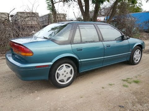 Look at a 1994 Saturn SL2