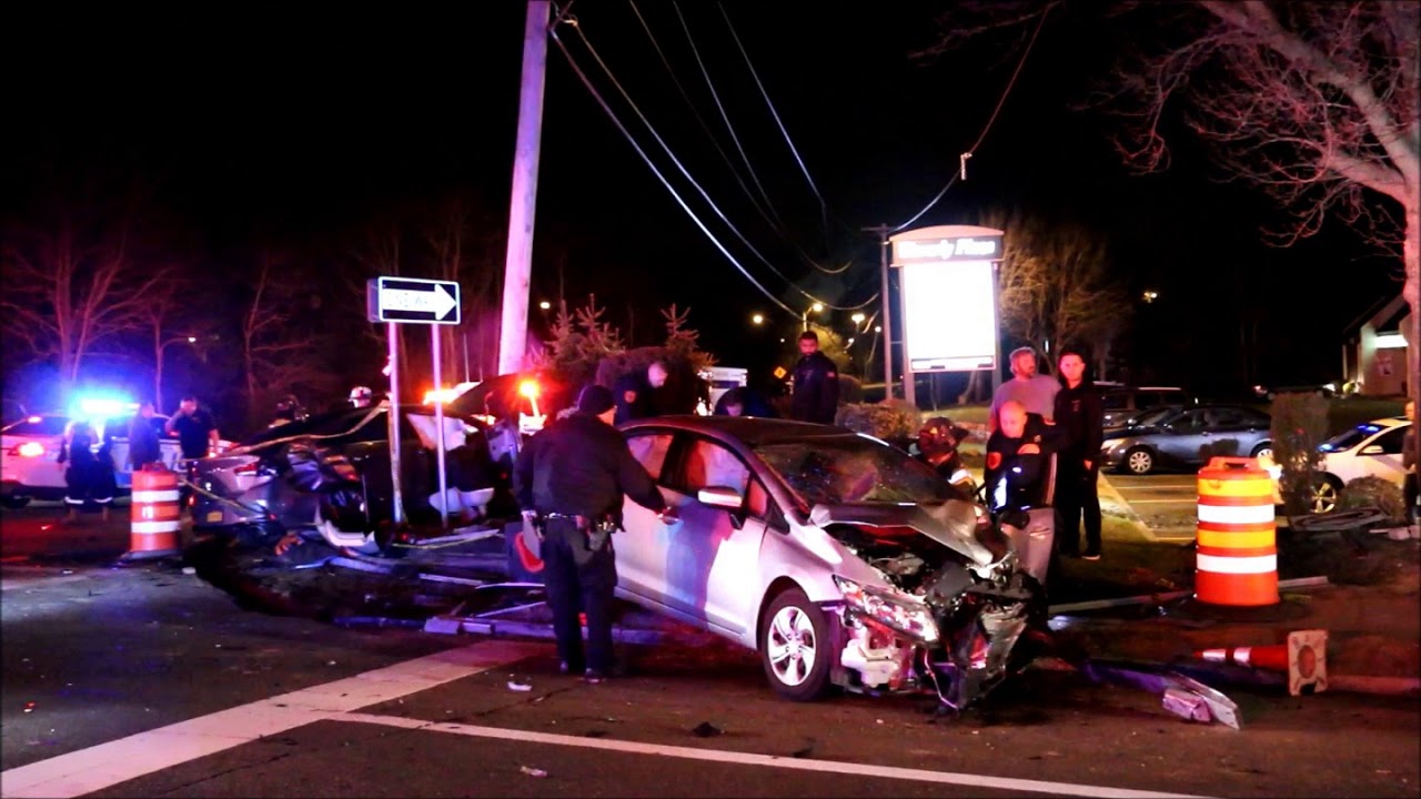 MOTOR VEHICLE ACCIDENT IN HOLTSVILLE NY YouTube
