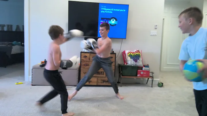 Everett knock's Owen OUT! Top Rank Boxing.