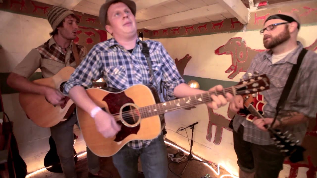 the-builders-and-the-butchers-vampire-lake-live-pickathon-2011