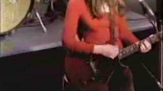 Video thumbnail of "Lisa Loeb "Taffy" Music Video"