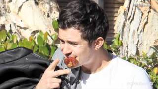 Orlando Blooms Outing With Baby Flynn And Miranda Kerr