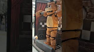 I FOUND FREDDY FAZBEAR IN THE HAWOLEEN STORE😯😯😯