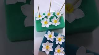 Лепим нарциссы своими руками #лепка #полимернаяглина #handmade #polymerclay #творчество #flowers